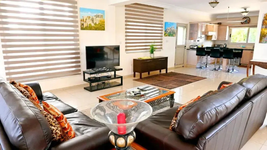 Katina Beach Villa