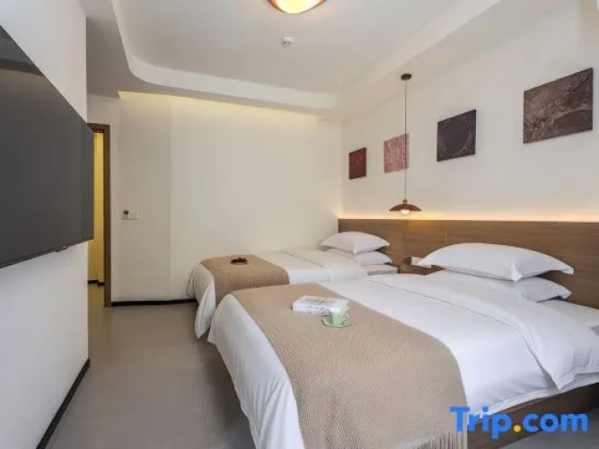 Premier room