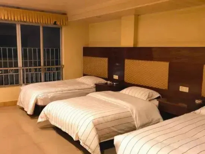 Fengkai Guanghui Business Hotel