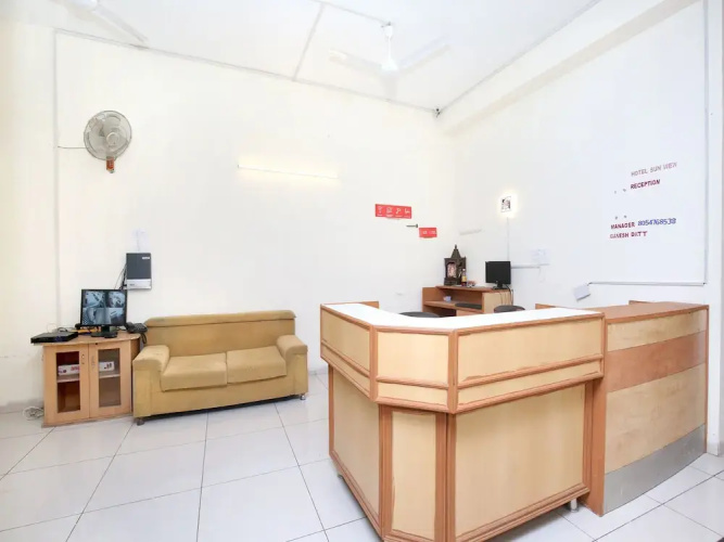 OYO 16695 Hotel Sun View