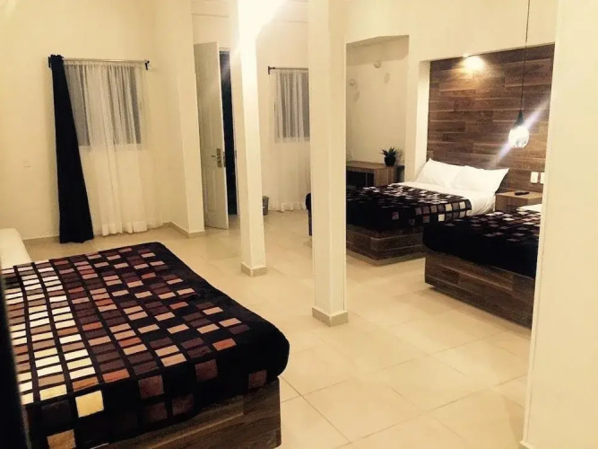 Hotel V