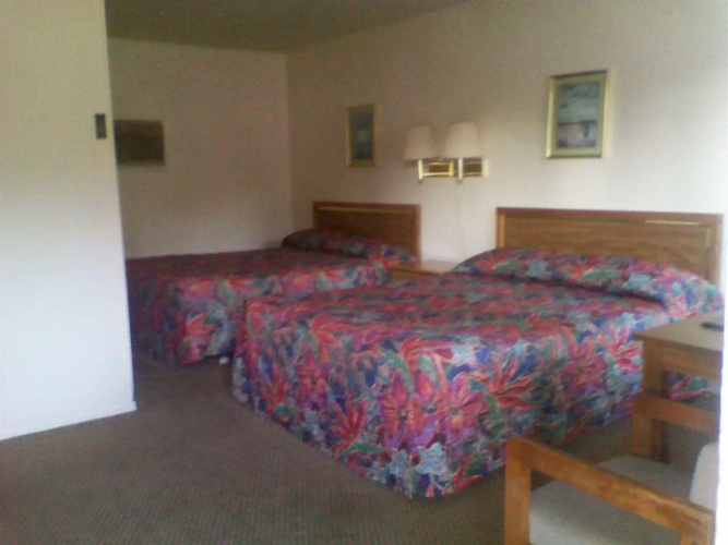 Capri Motel