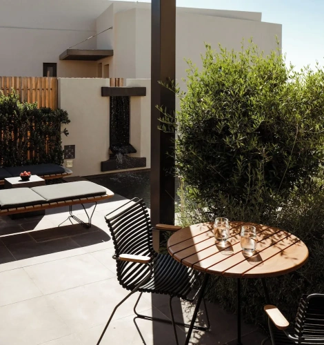 2 Bedrooms Suite with balcony and with mountain view