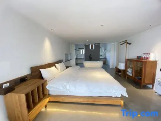Family Suite with lake view