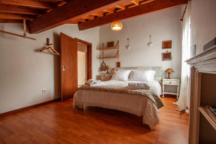 Casa da Porta Amarela