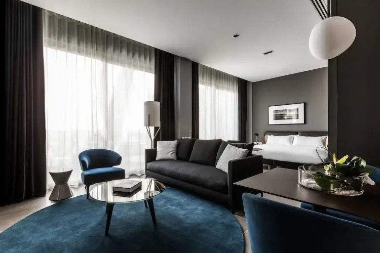 Double Suite