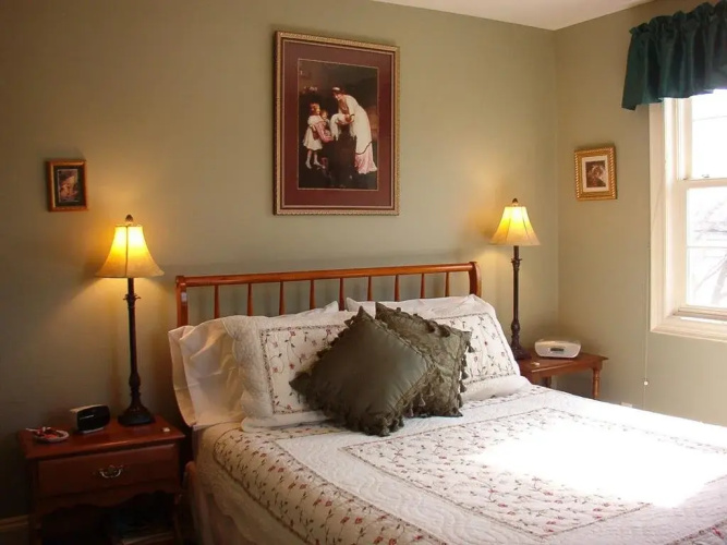 John's Gate Gourmet Bed and Breakfast