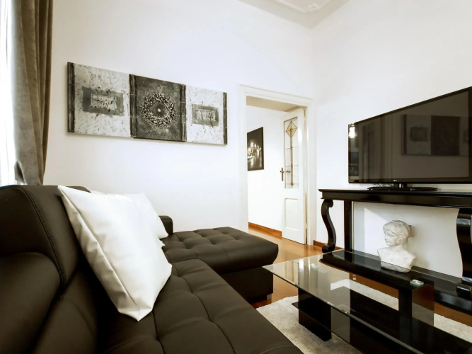 Banchi Apartment