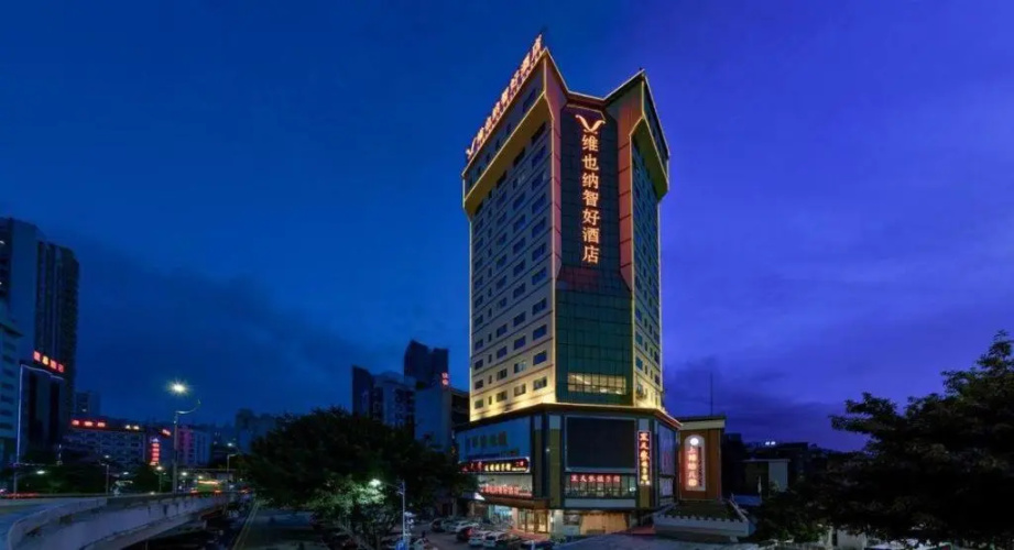 Out Sky Hotel