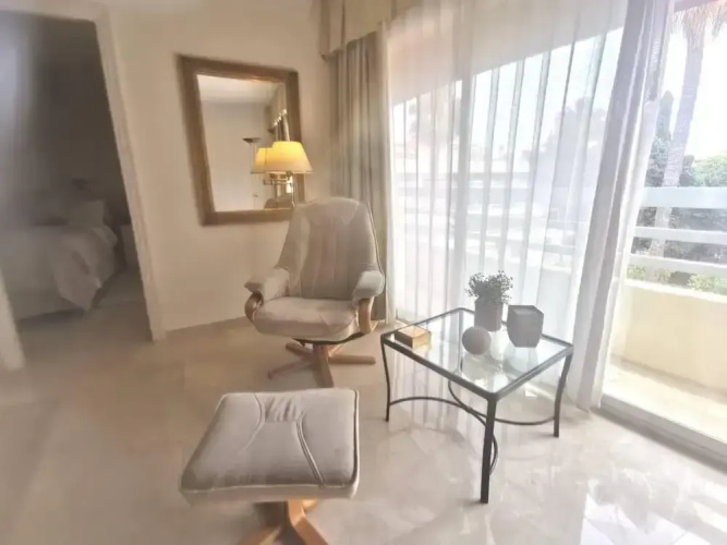 Pent-house, 3 Bedroom, Sleeps 6, Parking