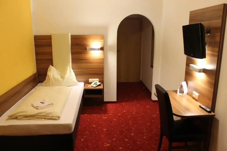 Standard Single room