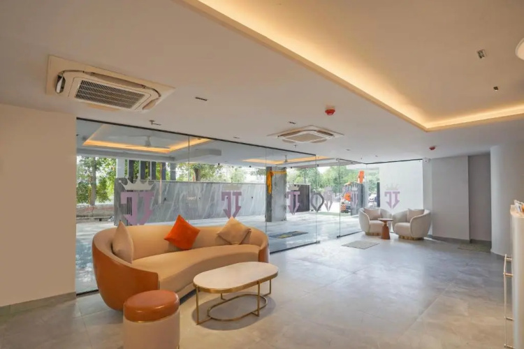 Treebo Premium Indus Crown