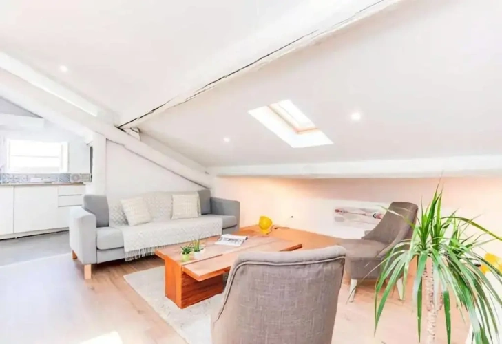 2 Bedrooms Apartment
