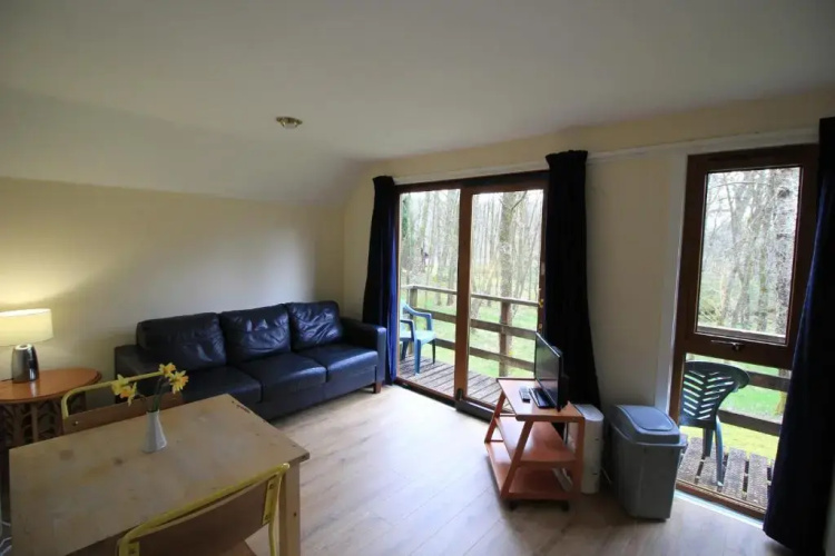 Burnbank Lodges