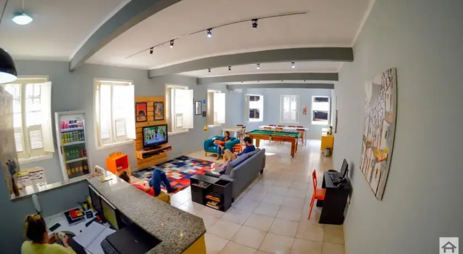 Casa Amarela Hostel