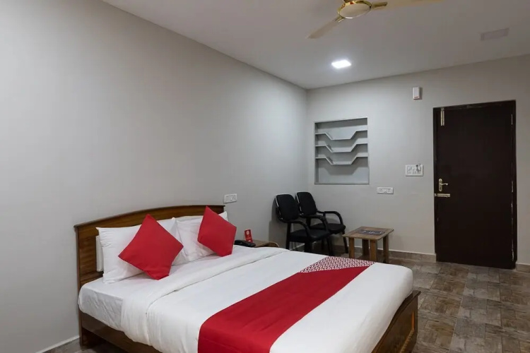Nestle Inn By OYO Rooms
