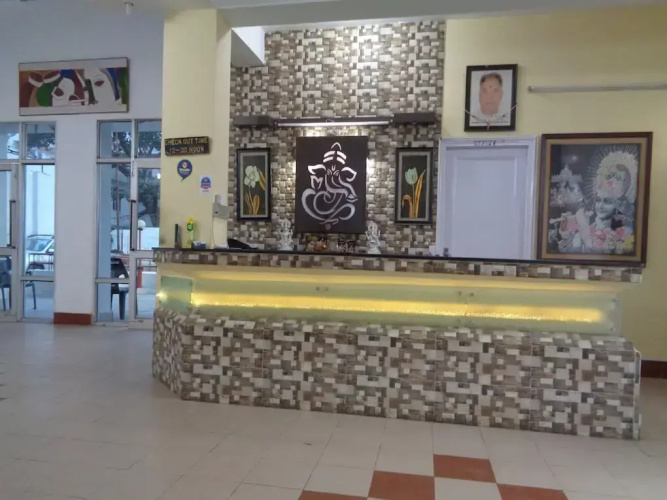 Goroomgo Hotel Ishan Katra