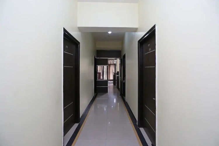 OYO 9601 Hotel Sunshine Residency Castle