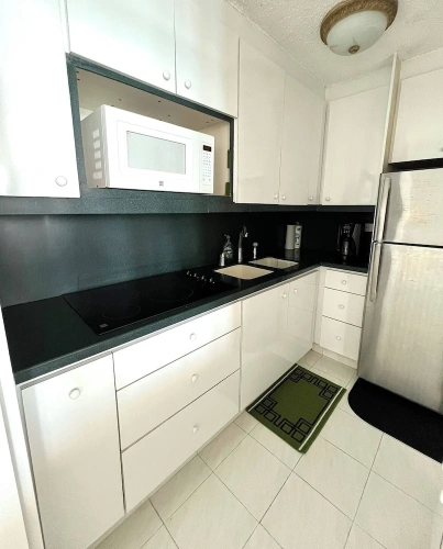 1 Bedroom Apartment with balcony