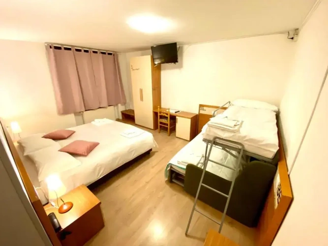 Standard Quadruple room