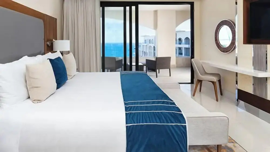 Villa La Valencia Beach Resort&Spa Cabos