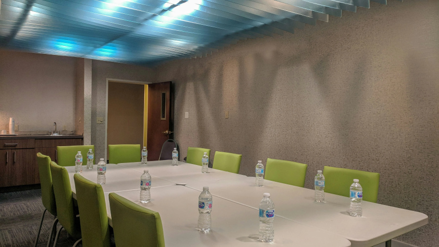 Holiday Inn Express Fort Wayne-East (New Haven) photo 21