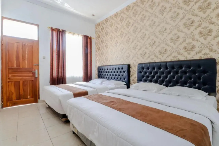 Griya Limasan Hotel