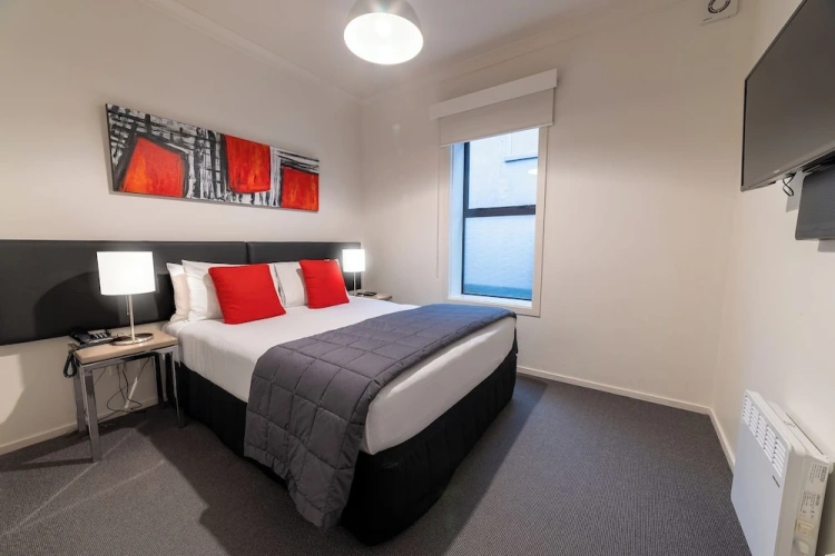 1 Bedroom Suite