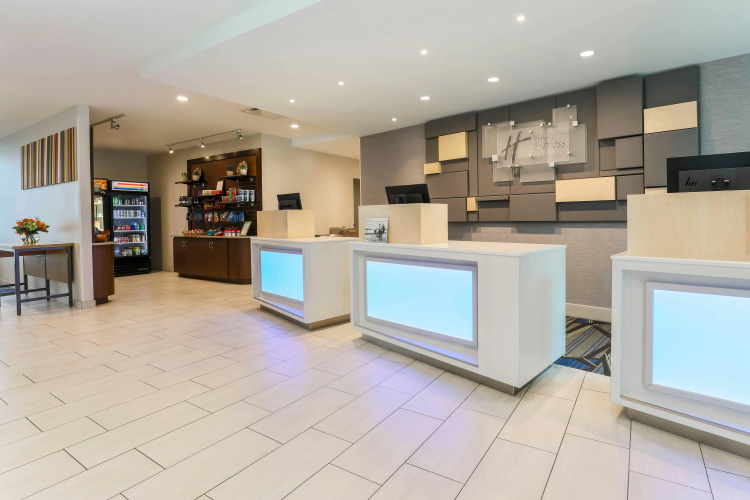 Holiday Inn Express & Suites Downtown Fort Worth photo 13