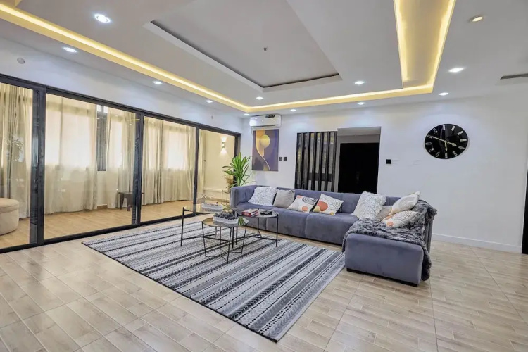 Top Loft 3 Bed   Penthouse Apartment