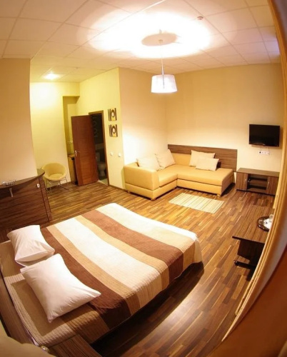 Hotel Darnitskiy