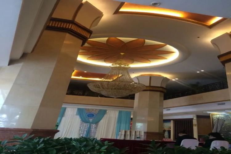 Fengjie Hotel