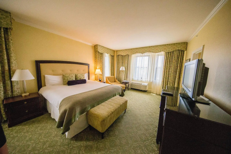 Omni Shoreham Hotel