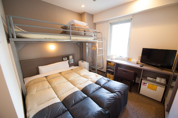 Loft Bed Double room