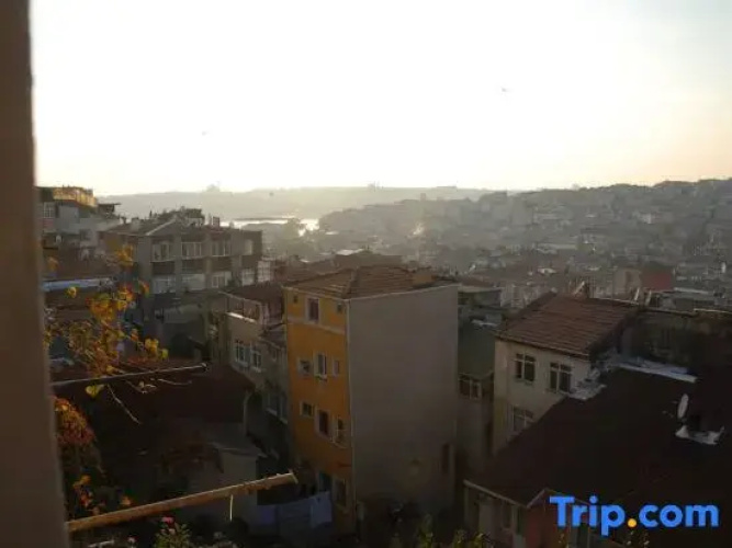 Ozcans Sururi Pera Flats 2