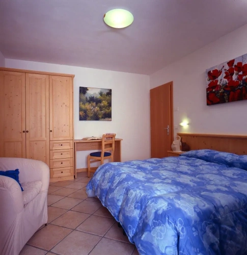 2 Bedrooms Apartment