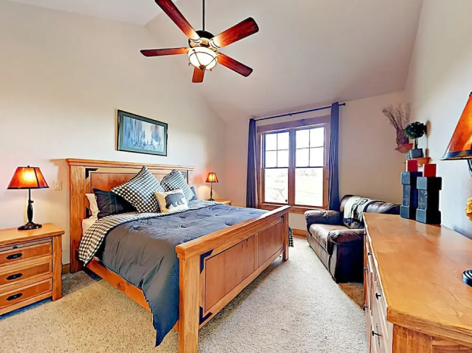 580 Granby - 3 Br Home