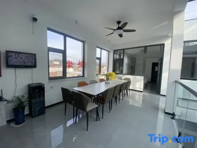 Yuanlai Xiaoyuan Homestay