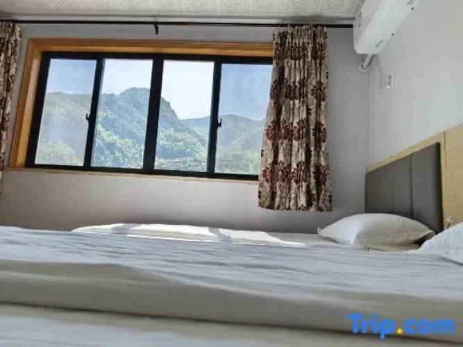 5 Bedrooms Standard room