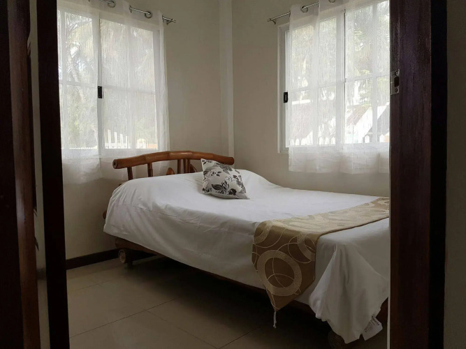 Lanas Beach Resort