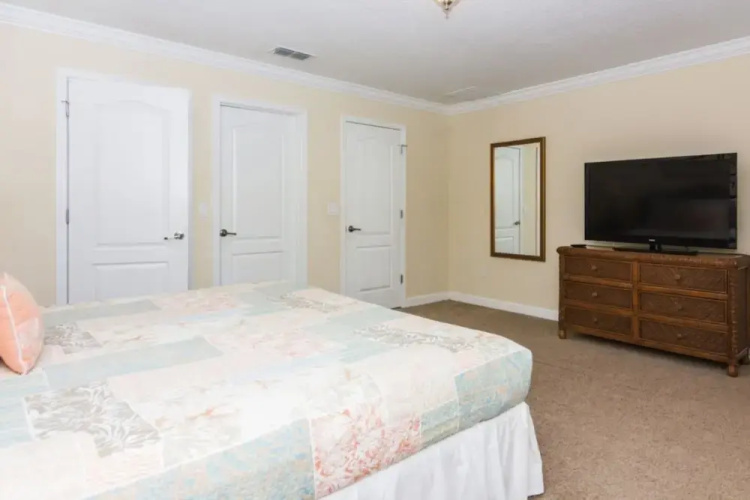 Lovely Vacation Home with Pool PP8902