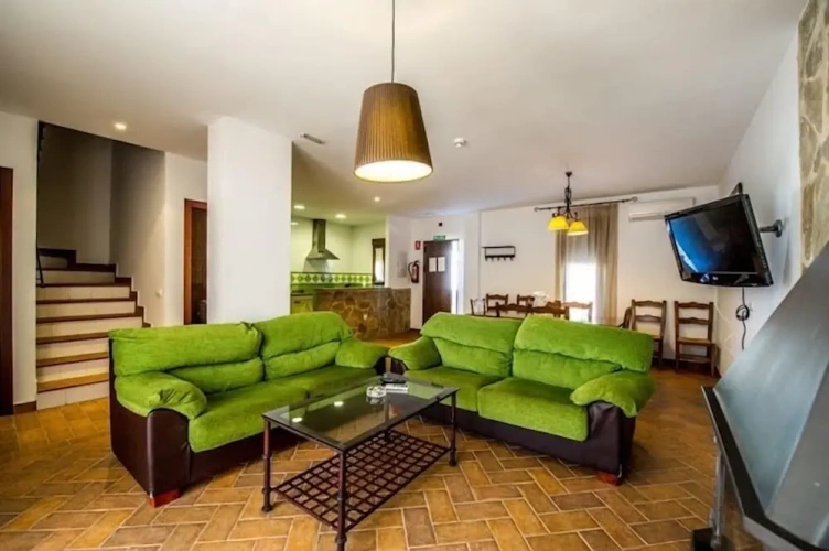 4 Bedrooms Chalet