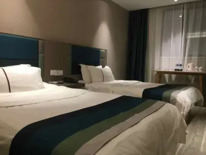 Linquan Aixin Hotel