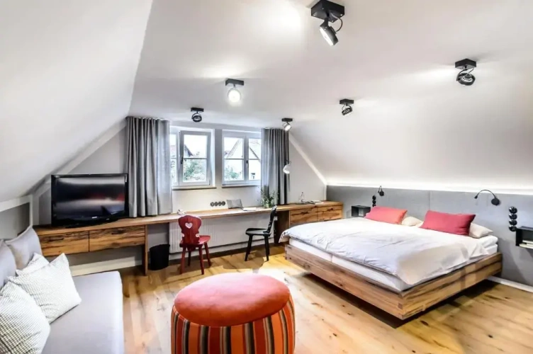 Standard Family room