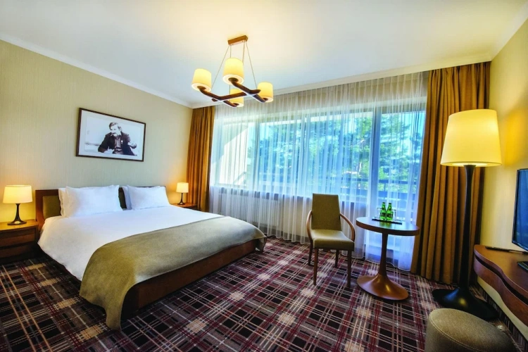 Standard Suite