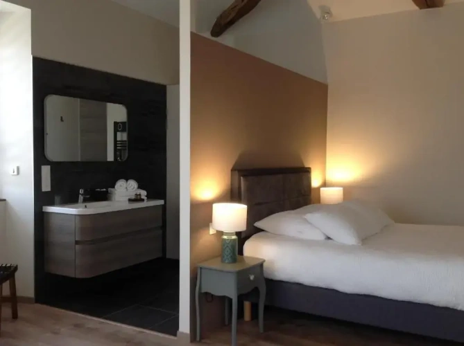 Quadruple Family Suite