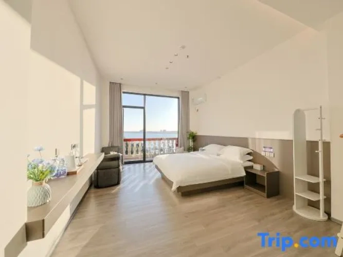 Standard Double room with balcony and with view