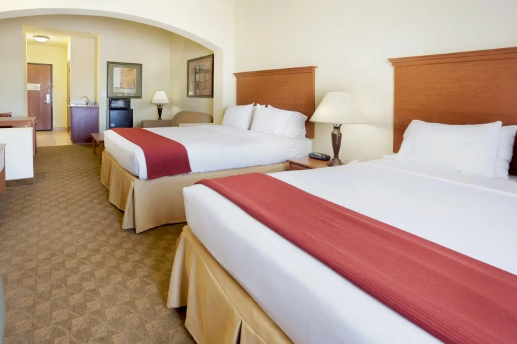 Quadruple Suite