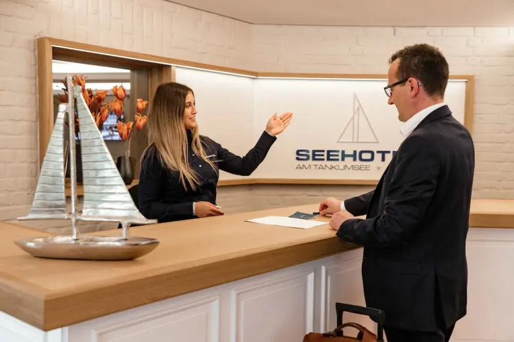 Seehotel am Tankumsee
