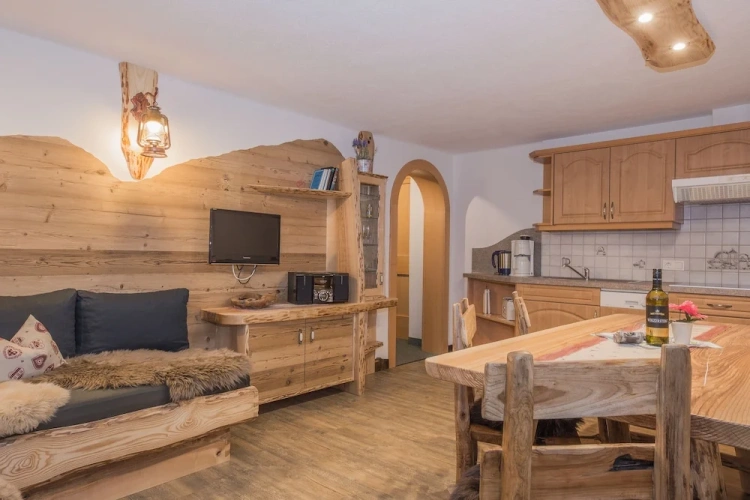 2 Bedrooms Apartment with lake view